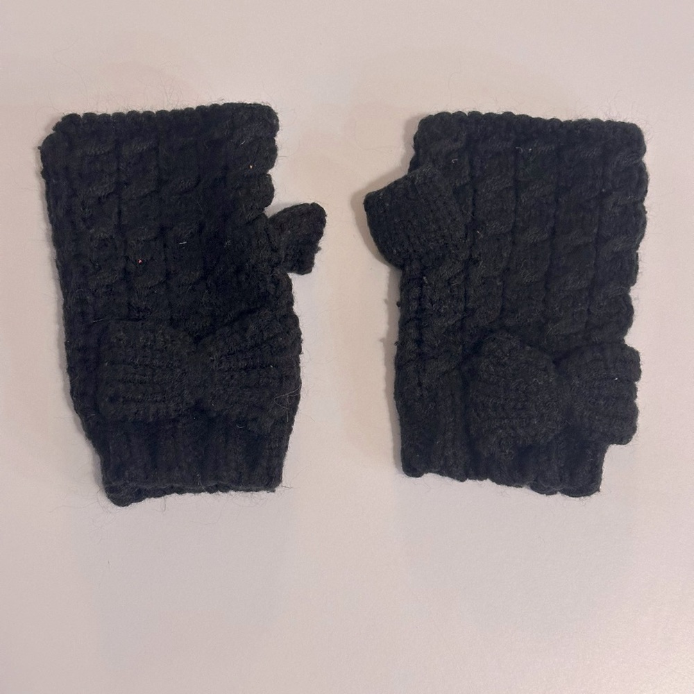 Black Bow Fingerless Gloves
